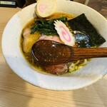とんぼ庵 - 【しょうが醤油らぁめん＝スープ】
