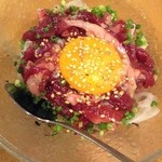 永福はんちゃん - 桜ユッケ　ボリュームと鮮度でコスパ高