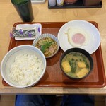 なか卯 - 料理写真:目玉焼き鶏小鉢朝食@390