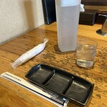 らっぱのやすべえ - お水&おしぼり&取り皿&お箸❗️