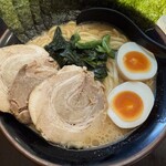 濃厚とんこつ 金沢家 - 