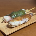 鳥ぷろ - 料理写真:にんにく味噌串、梅しそ巻き