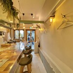 タイランドキッチン たびする子ぞう - 店内はカウンター席のみ