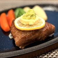 和風牛肉料理 まつもと - メインのヒレステーキ。