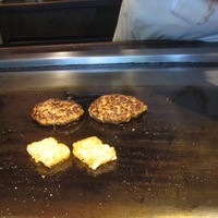 ニュー松坂 布施本店 - ハンバーグ美味しそう～♪　2014/7月