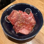 ホルモン焼肉 二九十八 - 和牛カルビ