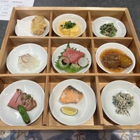 THE WASHIN by 上越やすだ - ９種箱御膳のおかず（ご飯・香の物・味噌汁・小鉢つきで税込2,850円）