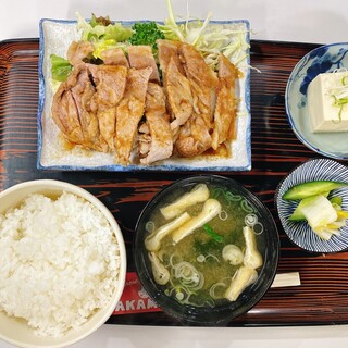 ファミリーチューカ なかむら_0