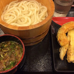 伊予製麺 - 