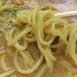 らーめん 空王士 - 味噌らーめん（麺）