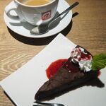 ジャルディーノ - 