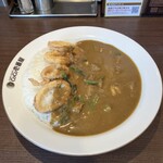 CoCo壱番屋 - 料理写真:ビーフカレーにハーフのチーズ、ほうれん草、イカリング
