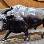 肉のやまもと - 店内の置き物です