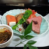 肉の山本 - 【すき焼き梅コース】季節の前菜