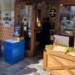 ビー フレンドシップ - 