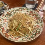 月泉 - 黄ニラ焼きそば