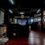 ヨコクラうどん - 旧家側の素敵飲食スペース