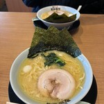 町田商店 岩切店 - 