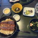 山水閣 - 鰻丼ハーフ花セット