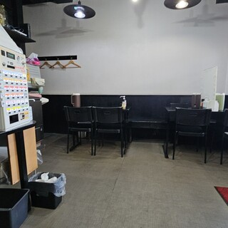 らーめん 麺の月_2