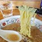 らーめん 大雅 - 麺は中太多加水