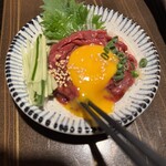 秘伝手羽先唐揚げと地鶏 焼き鳥 和個室 居酒屋 鳥心 横浜駅前店 - 