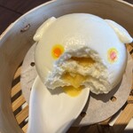 DimDimSum - カスタード豚饅頭