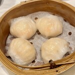 添好運 梅田茶屋町店 - 海老の蒸し餃子