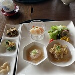 プロバンス・ブルー - 色々手の込んだ創作懐石料理とご飯とお味噌汁
