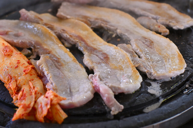 Tonchan Ganso Samgyeopsal photo 2