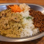 カレー屋 ヒゲめがね - 