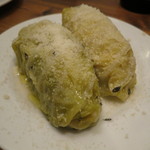 アヒルストア - 短角牛のロール・キャベツ、パルミジャーノ・チーズとタイムの風味付けで1