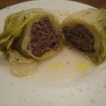 アヒルストア - 短角牛のロール・キャベツ、パルミジャーノ・チーズとタイムの風味付けで2