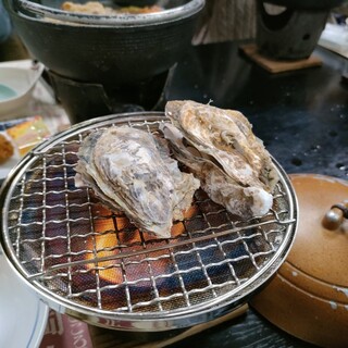 いちご盛りすぎてクレープが見えない衝撃クレープ🍓 『埼玉県民