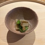 温石 - スナップえんどうと牛蒡の胡麻酢和え
