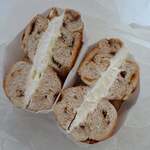 MARUICHI BAGEL - シナモンレーズンベーグル・プレーンクリームチーズ