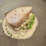 Restaurant 母屋 - 山廃ブランソース、常陸秋そばの実と発酵麹芋のリゾット付き　ナスタチウムの葉が添えられています