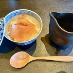 Restaurant 母屋 - 蓋をとると、プロシュートご飯が出てきます