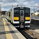 Restaurant 母屋 - ＪＲ水郡線の気動車（二両編成）