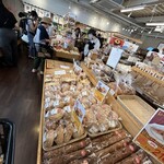 ヤタローアウトレットストア 工場直売店 - 