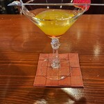 バー レイオーバー - ゴールデン・ドーン