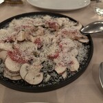 ウラエビス - 生ハムと長谷川農園マッシュルームとパルミジャーノチーズサラダ