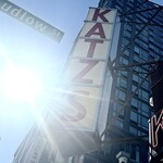 KATZ'S DELICATESSEN - 