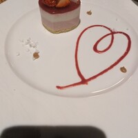 MIRAIE Dining - 