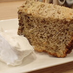 トーコーキッチン - 紅茶のシフォンケーキ 生クリーム付き