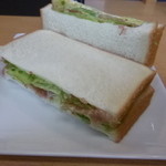 軽食喫茶 ノアズアーク - アボカドサンド　ドリンク付き　500円