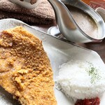 軽食喫茶 ジィジ - 料理写真:カツカレー