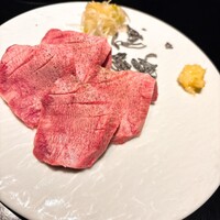 焼肉 Meat it - 厚切り上タン塩