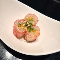 焼肉 Meat it - サーロインのトロたく巻き