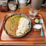 バキン - ツナとほうれん草(中) 750円